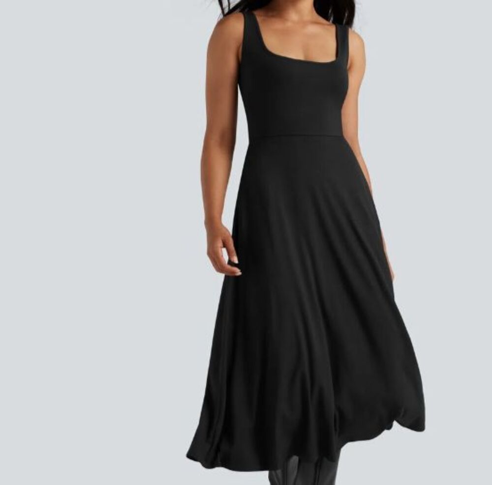 Halara Black Soft Stretchy Flowy Midi Dress With Pockets Size Medium